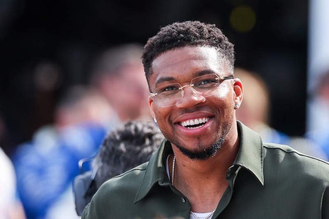 Image from: Serena Williams reacts after Giannis Antetokounmpo is traded to the Miami Heat