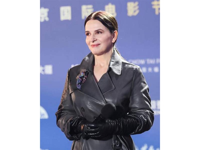 Image from: Dustin Hoffman, Juliette Binoche, Robert Richardson to receive Crystal Globe Honours at Karlovy Vary Film Festival