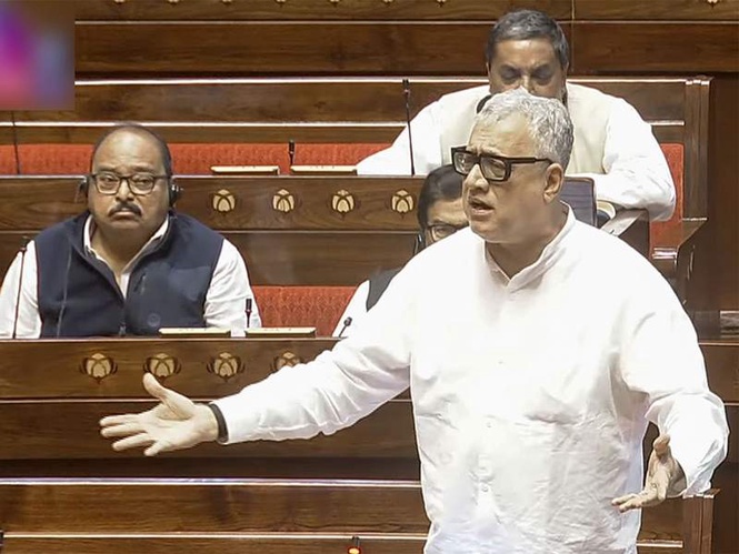 Image from: "Imposing vegetarianism": TMC's Derek O'Brien targets BJP over Bengal mid-day meal
