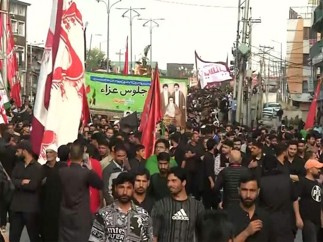 Image from: J-K: Shia Muslims gather in large numbers for 8th Muharram procession in Srinagar