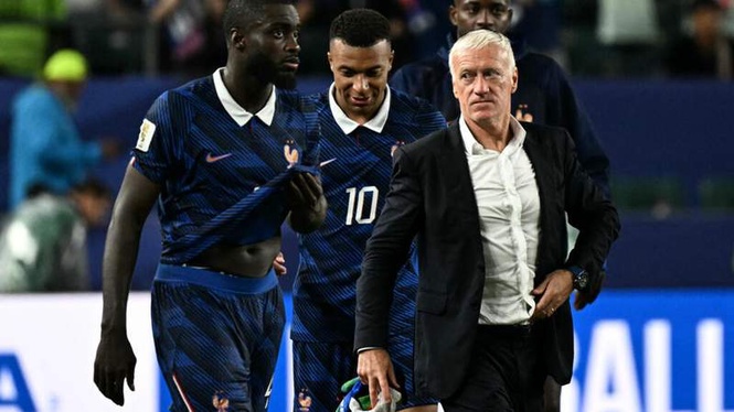 Image from: Deschamps to miss France's final group match against Norway after mother's death