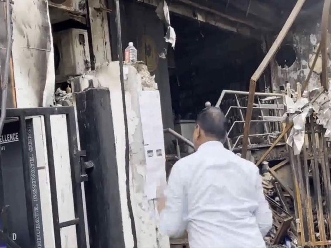 Image from: Lucknow Fire Tragedy: LDA to seal coaching centre at 4 PM today over safety, building violations