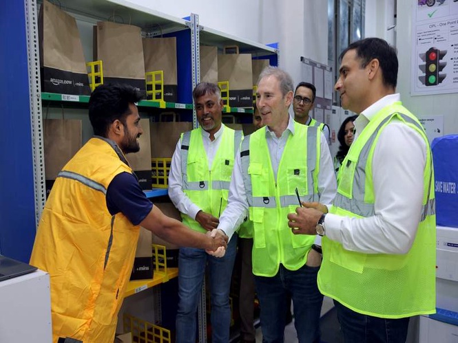 Image from: Amazon CEO in India; Seeks to expand Amazon Now to 300 cities for “largest minutes-delivery network” in the country