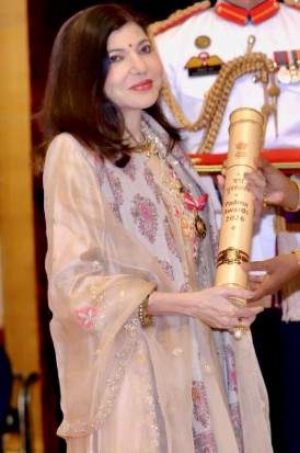 Image from: Slowly finding my way back: Alka Yagnik on her health struggles