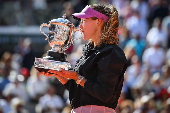 Image from: French Open champion Andreeva and Świątek lose in Bad Homburg last 16