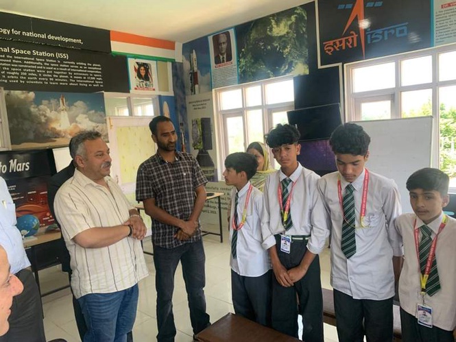 Image from: Himachal to adopt best practices from J&K PM SHRI schools, says Education Minister
