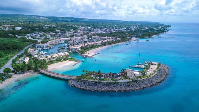 Image from: In the Caribbean, the ten most beautiful islands you need to visit at least once (get your fill of sunshine and tanning)