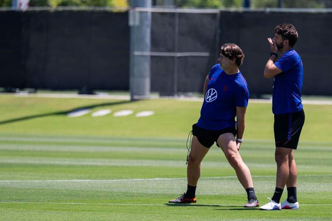 Image from: Pochettino won't risk US players on yellow cards in final group match