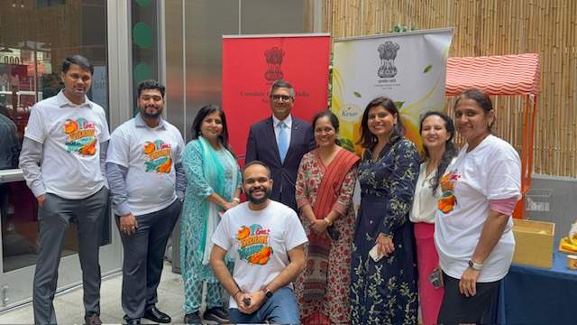 Image from: Diaspora members, New Yorkers savour Indian mango varieties at special event