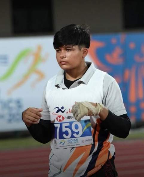 Image from: 18-year-old national record breaker Anushka wants javelin-like status for hammer throw