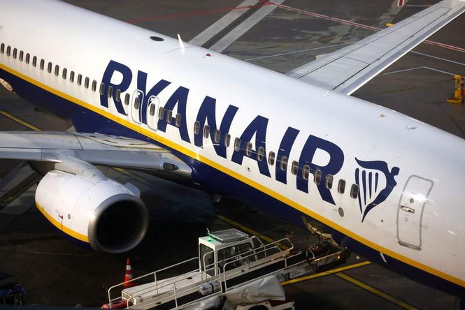 Image from: Ryanair to allow parents flying with young children to avoid seat fee