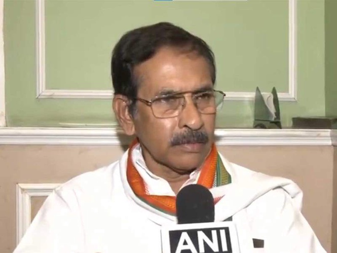 Image from: "Who gave permission for the construction?": Congress demands govt jobs, higher compensation for victims' families in Taratala's godown collapse