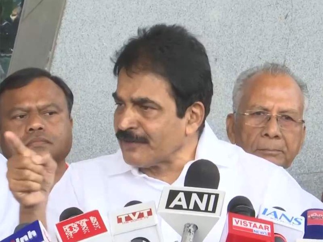 Image from: Attack on Constitutional values, trying to change curriculum: KC Venugopal on 'Emergency' section