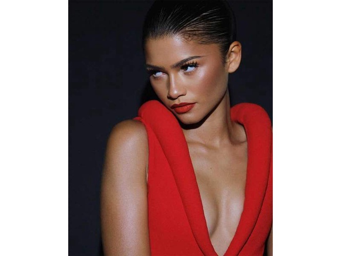Image from: Zendaya turns heads in USD 35 vintage Spider-Man oufit during promo tour