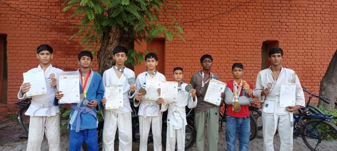 Image from: U-14 National School Games medallists denied cash prizes