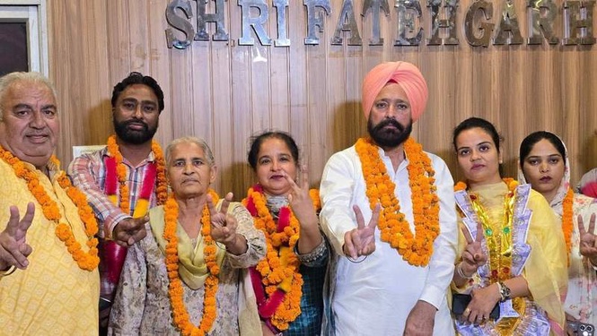 Image from: Asha Rani elected Sirhind-Fatehgarh Sahib MC president