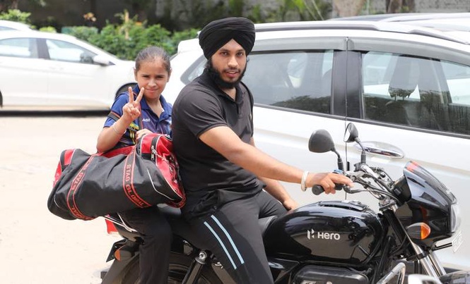 Image from: His dream, her destiny: A brother behind 10-yr-old Anmol’s table tennis journey