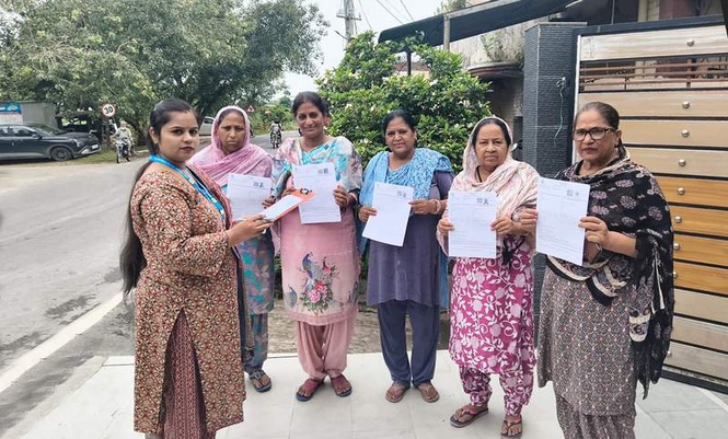 Image from: SIR begins in K’thala; 63,652 forms distributed on Day 1