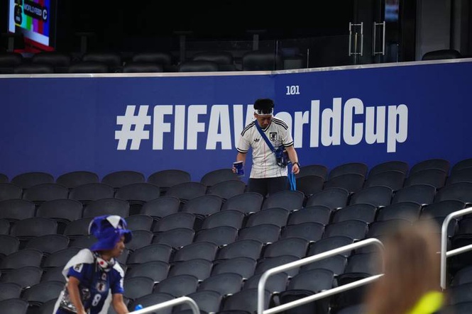Image from: World Cup tourists hit out at American culture and refuse to partake