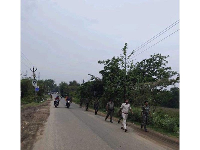 Image from: Jharkhand: Seven killed, one seriously injured in truck-passenger vehicle collision