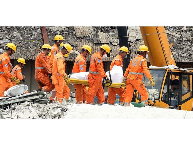 Image from: KMC suspends all construction in Kolkata till July 31 after Taratala incident