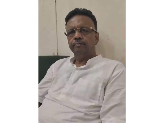 Image from: Ex-Kolkata Mayor Firhad Hakim denies role in Taratala warehouse plan approval