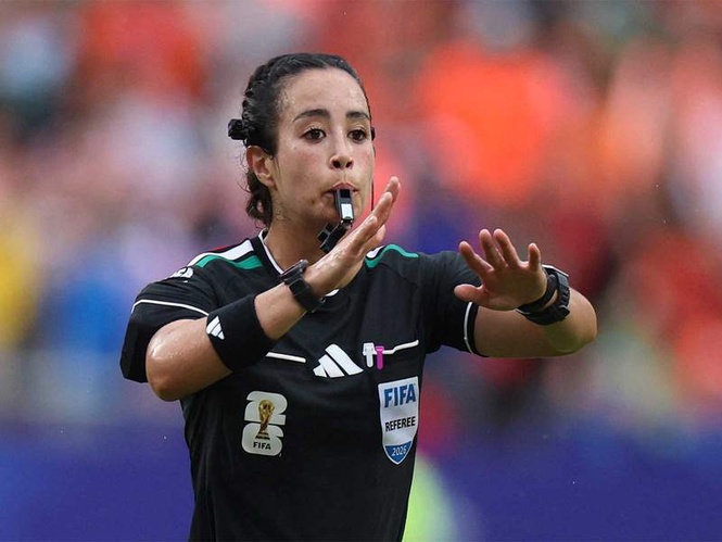 Image from: FIFA World Cup 2026: Katia Itzel Garcia becomes first Mexican woman to referee match at global event