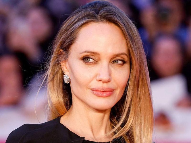 Image from: "I feel like it's such a personal film": Angelina Jolie on 'Couture'