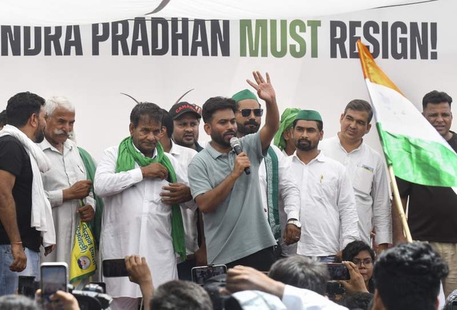 Image from: CJP marks Dharmendra Pradhan’s birthday with ’resignation gift’, Wangchuk announces hunger strike over NEET row