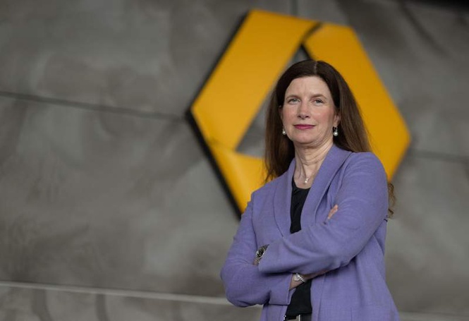 Image from: Letter from Commerzbank head appeals to shareholders for loyalty