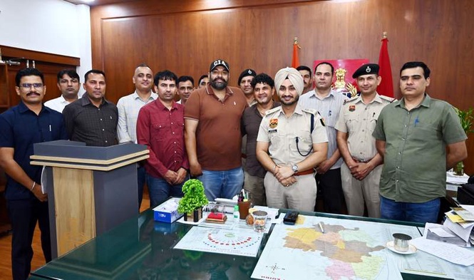 Image from: Kaithal police arrest 2 wanted Bawaria gang members after exchange of fire; pistols seized