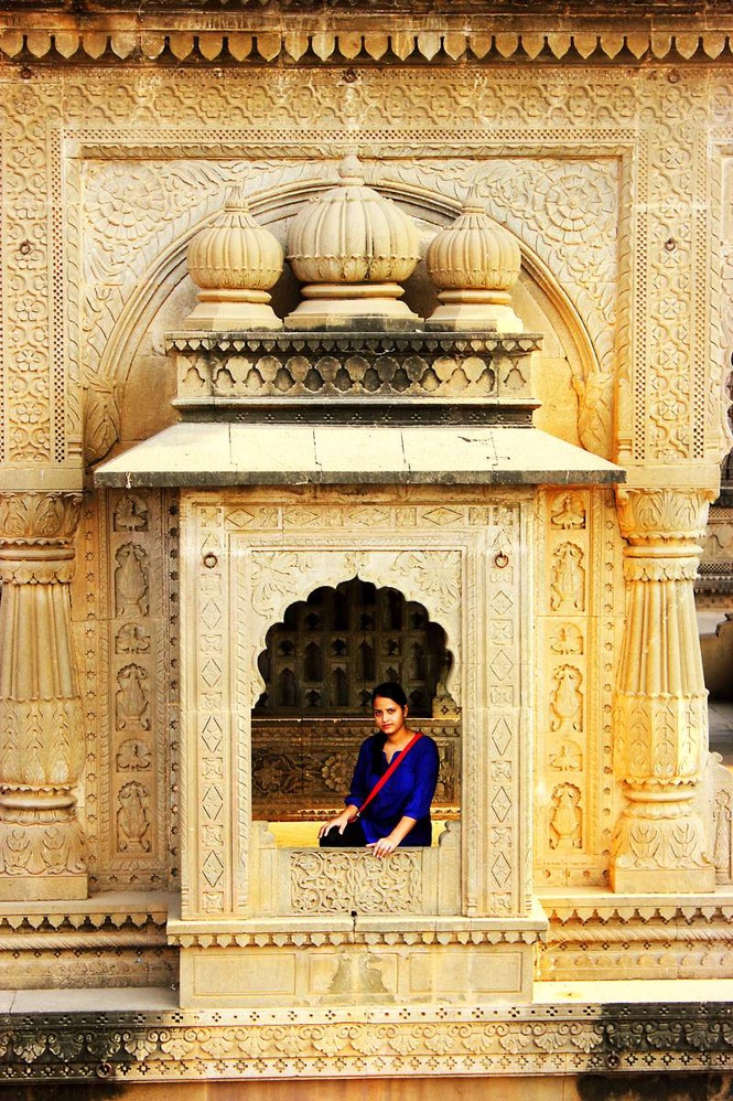 Image from: Breaking old custom, 13-year-old girl declared heir to erstwhile royal family in Rajasthan’s Pali
