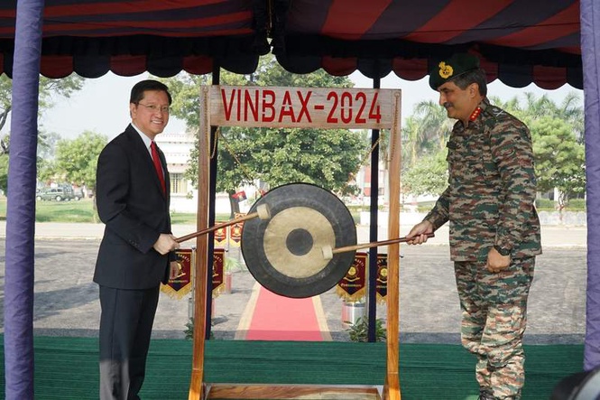 Image from: Lt Gen Pushkar to head Southern Command, Lt Gen Malhotra South Western Command