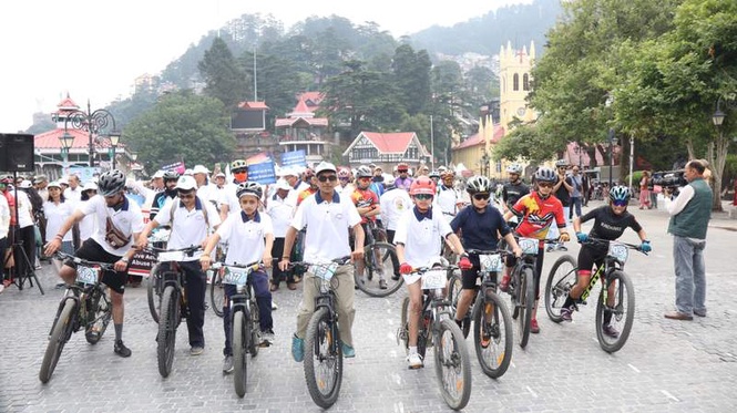 Image from: Hundreds participate in anti-drug Heritage Cycling Ride in Shimla