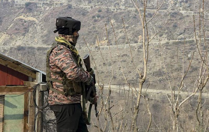 Image from: Soldiers-cops clash : Impartial probe is the way forward