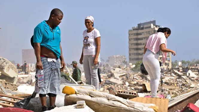 Image from: Venezuelans search for missing as earthquake death toll climbs