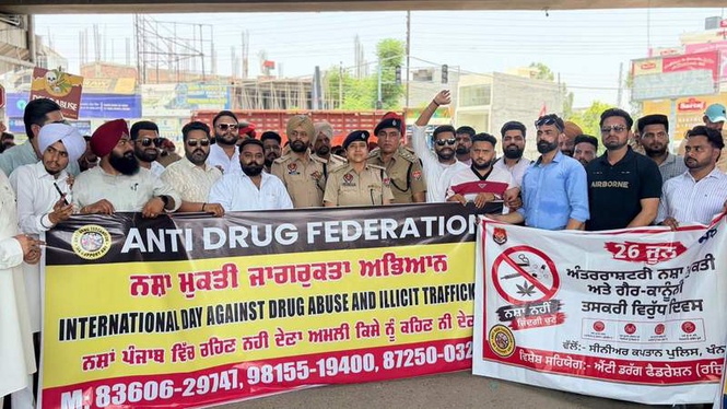 Image from: Khanna SSP Darpan Ahluwalia leads rally against drugs