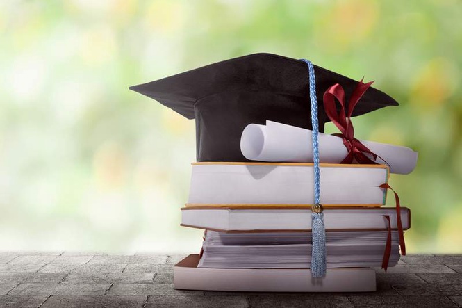 Image from: 400 students of Ramgarhia Girls College in Ludhiana awarded degrees
