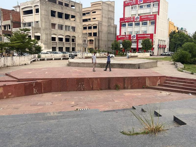 Image from: Urban Estate amphitheatre lies in disrepair, artistes seek revival