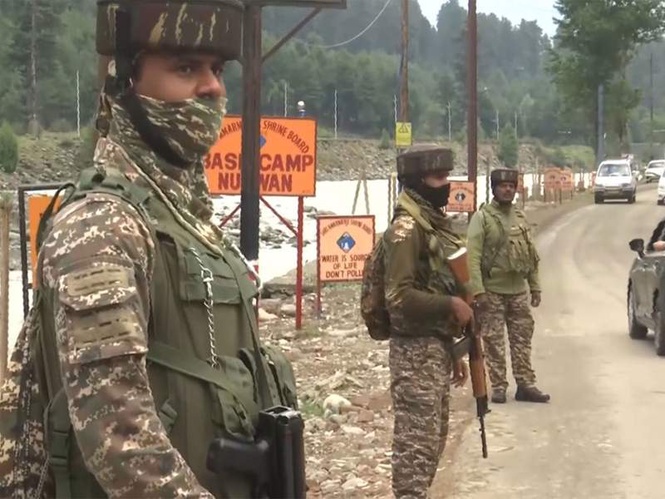 Image from: Amarnath Yatra to begin from July 3; robust security arrangements in place, says Anantnag Police