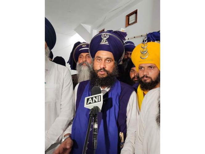 Image from: "Legs broken, turbans removed": Sikh leaders allege third degree torture of pilgrims in Uttarakhand; demand immediate release