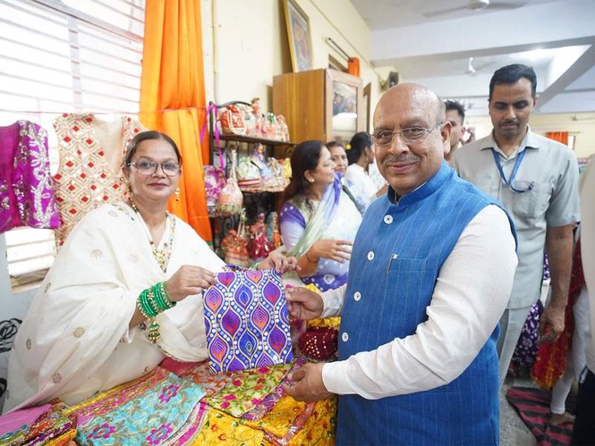 Image from: "Women's contribution to nation-building has been extraordinary and historic": Delhi Assembly Speaker Vijender Gupta