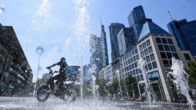 Image from: Germany braces for record temperatures as heatwave moves east