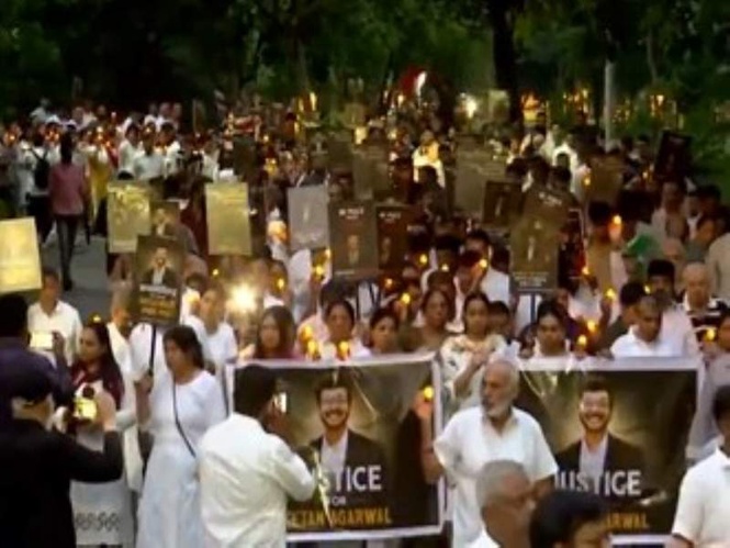 Image from: Ketan Agarwal murder case: Family, locals join candlelight march in Pimpri-Chinchwad; demand death penalty for the accused