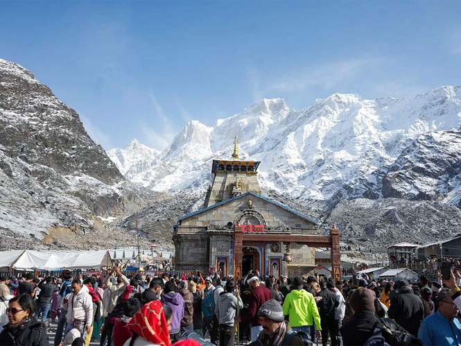 Image from: First phase of 2026 Char Dham helicopter operations concludes successfully