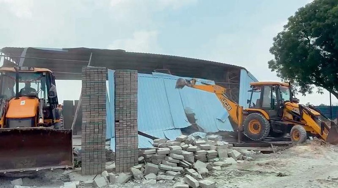 Image from: Gurugram: Manesar civic body razes RMC plant