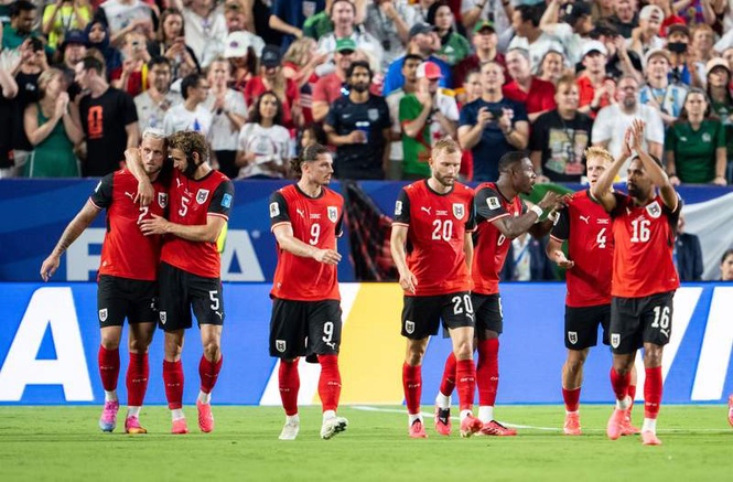 Image from: Austria and Algeria into knock-outs after dramatic draw