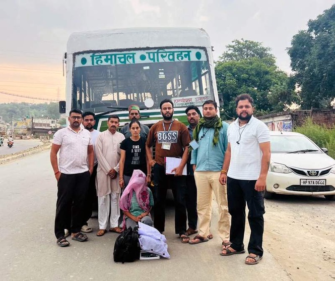 Image from: Palampur woman held with 1.06 kg charas while travelling in HRTC bus