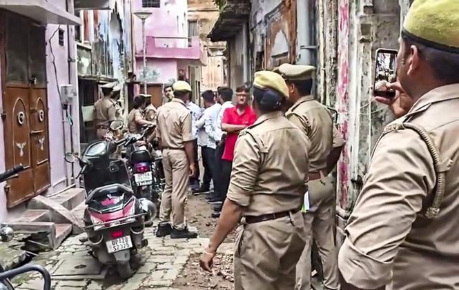 Image from: Ayodhya donations case: Police raids at houses of 8 arrested