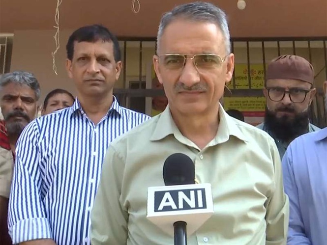 Image from: J-K: Doda Deputy Commissioner inaugurates Pulse Polio Immunisation campaign at govt hospital